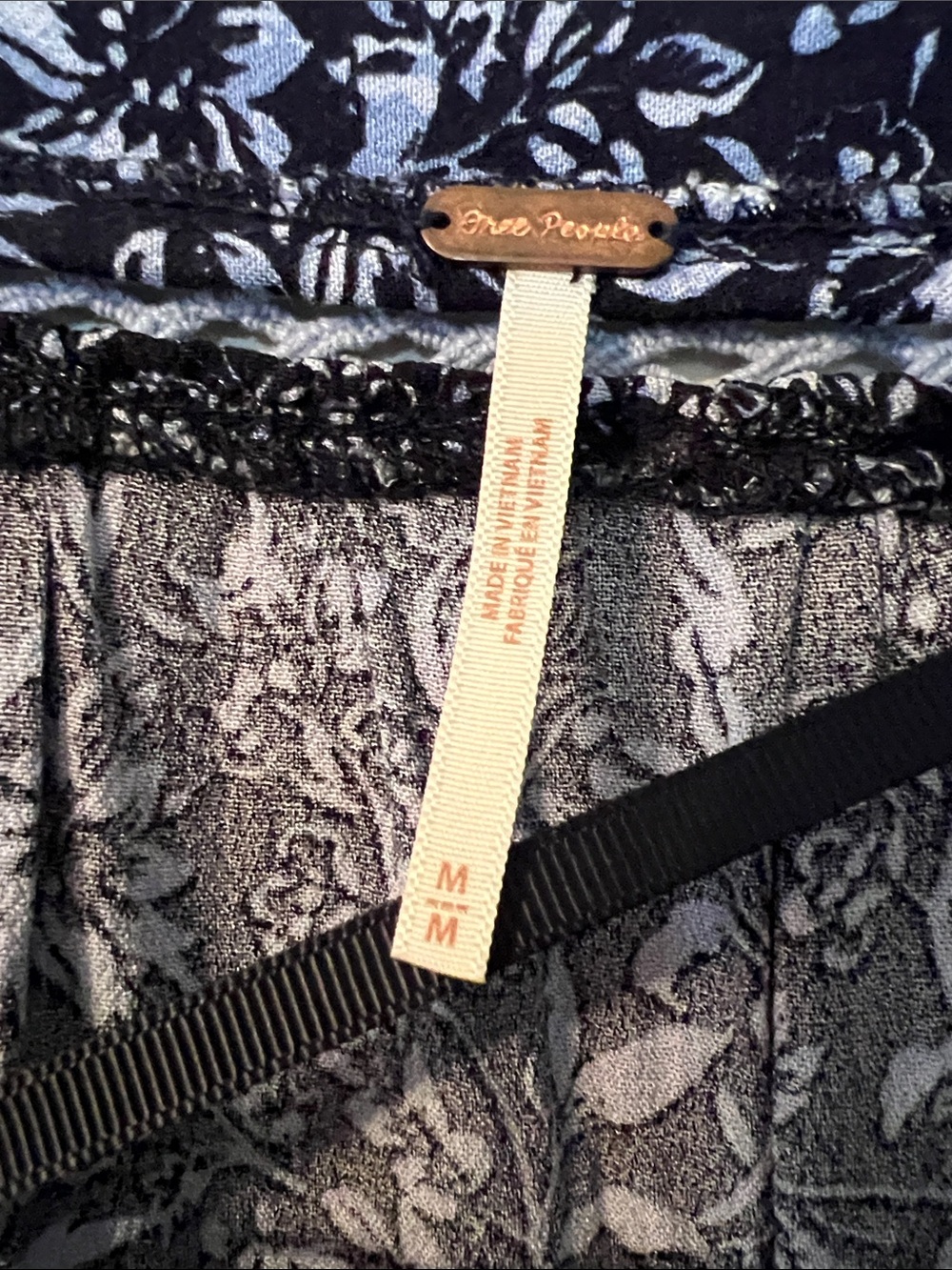 Free People Navy Floral Tiered Peasant Tunic M - Picture 3 of 6